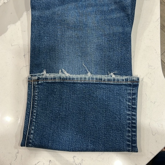 American Eagle Distressed Blue Jeans - Picture 5 of 6